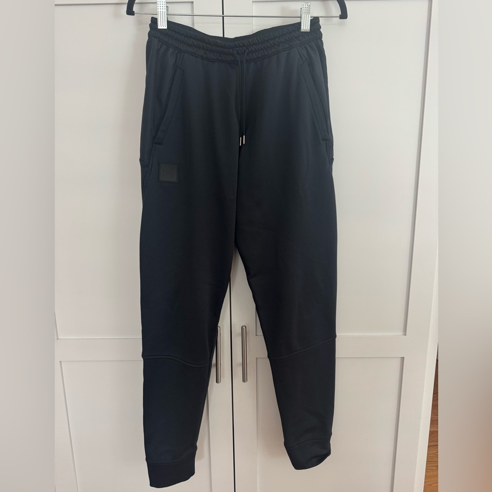Under Armour Women's Black Jogger Pants Size Small